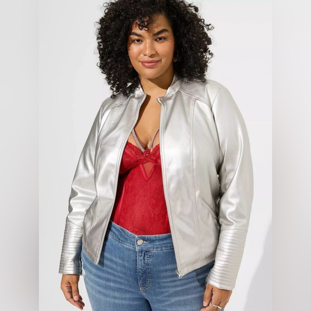 Torrid Women’s Faux Leather Zip Moto Metallic Silver Jacket